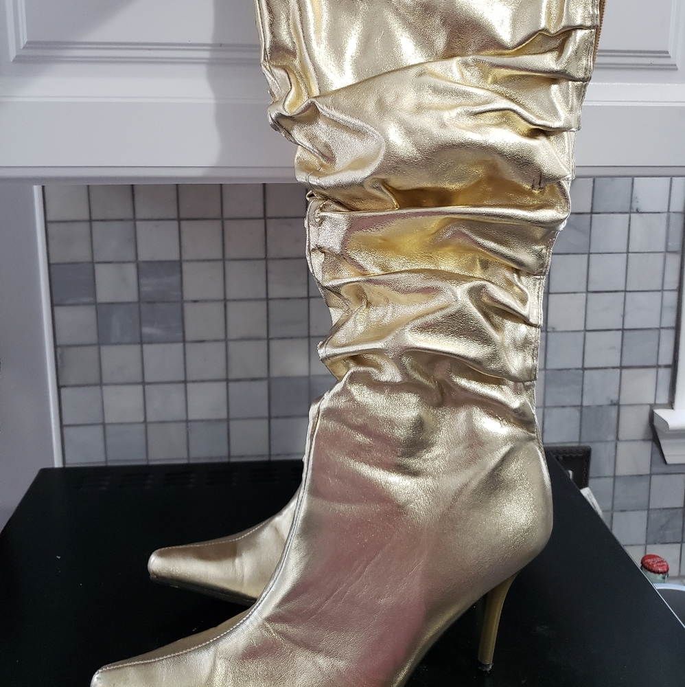 Women's tall boots